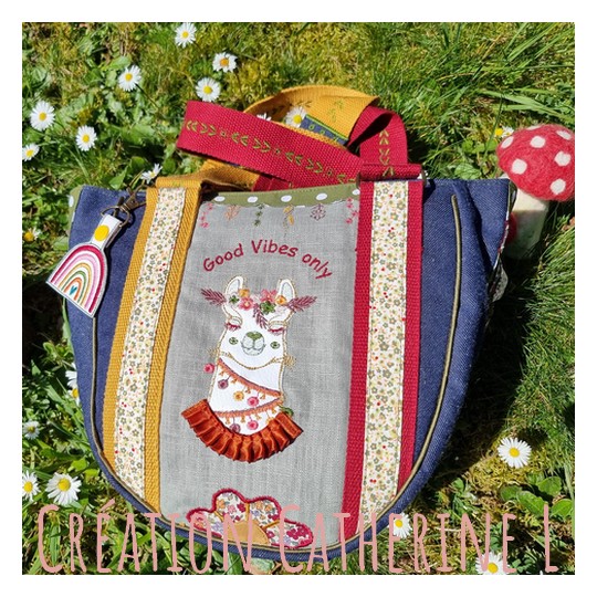 motif de broderie machine lama appliqué